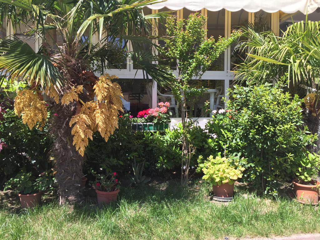 Hotel Halifax Jesolo Extérieur photo