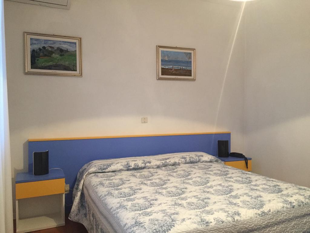 Hotel Halifax Jesolo Extérieur photo