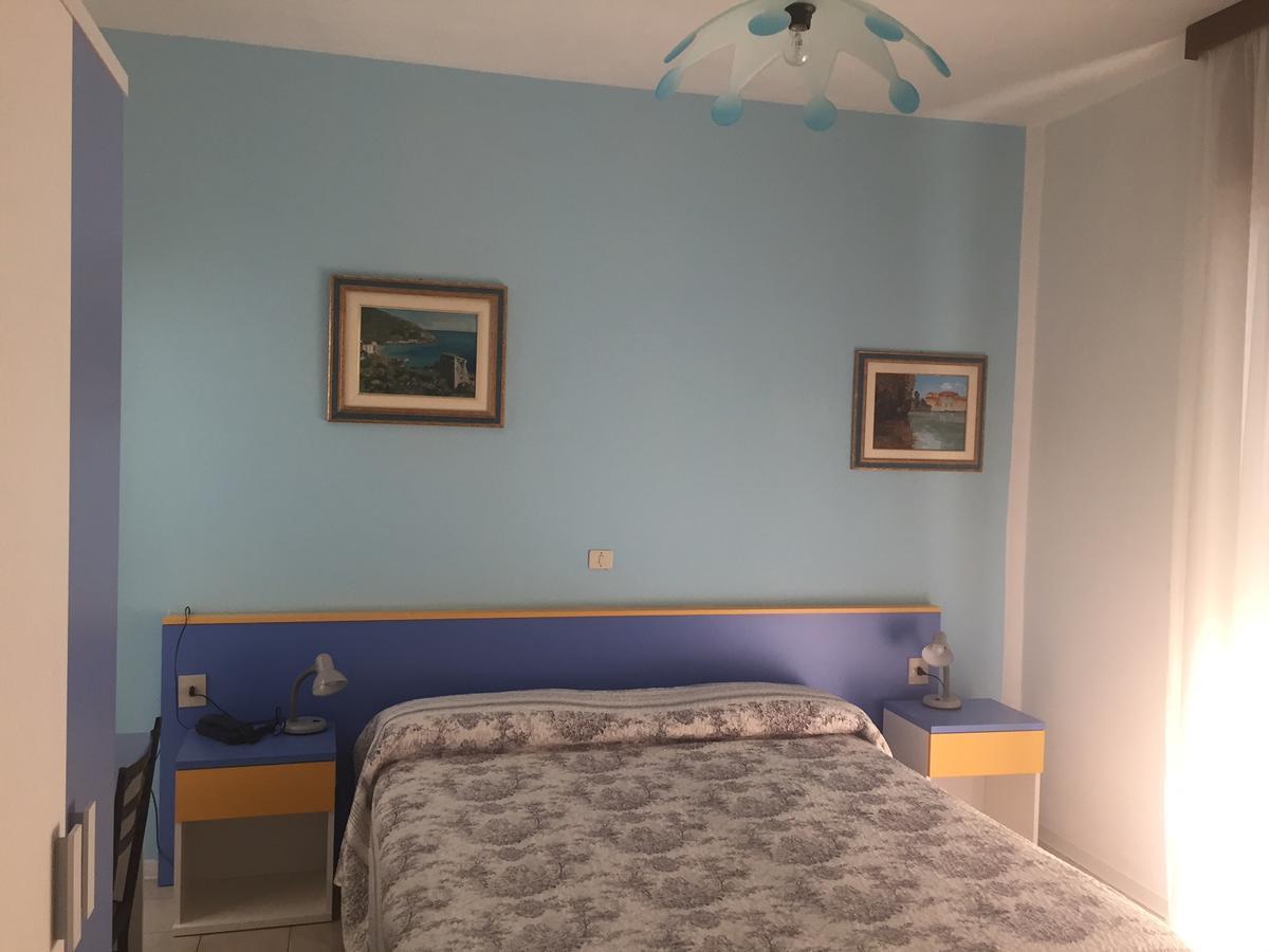 Hotel Halifax Jesolo Extérieur photo